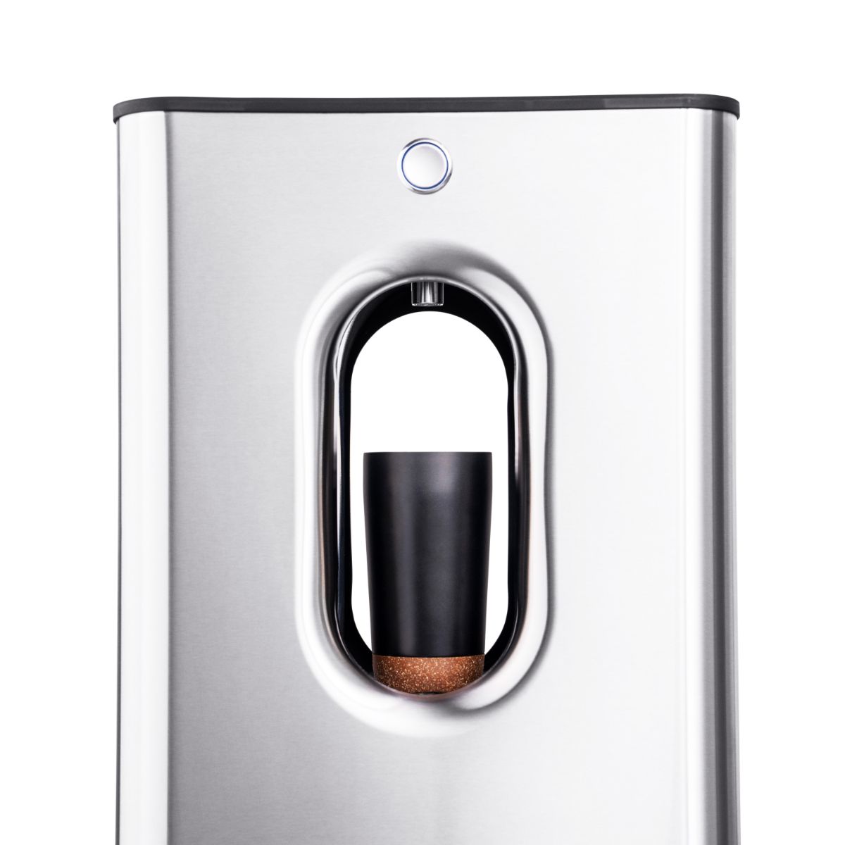 Kara Pure 2 dispensing into black tumbler