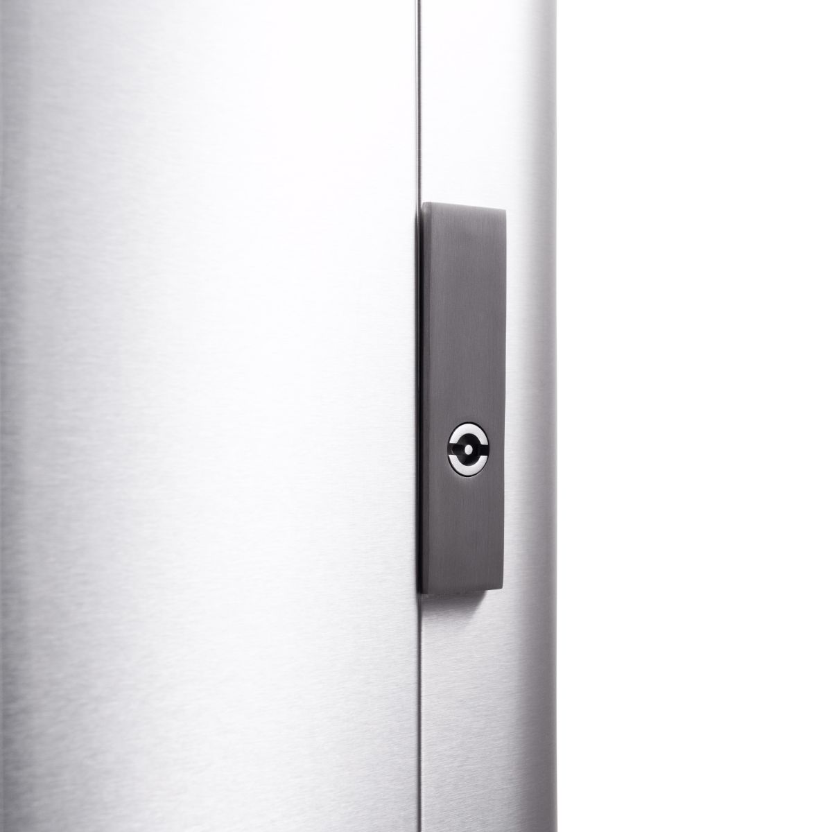 Kara Pure 2 side door lock detail