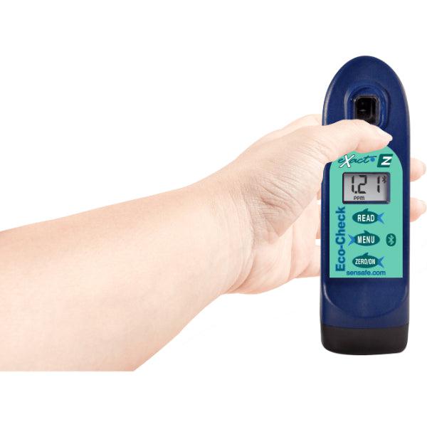 SenSafe Eco-Check eXact® EZ Photometer with Bluetooth® - Holding the Unit